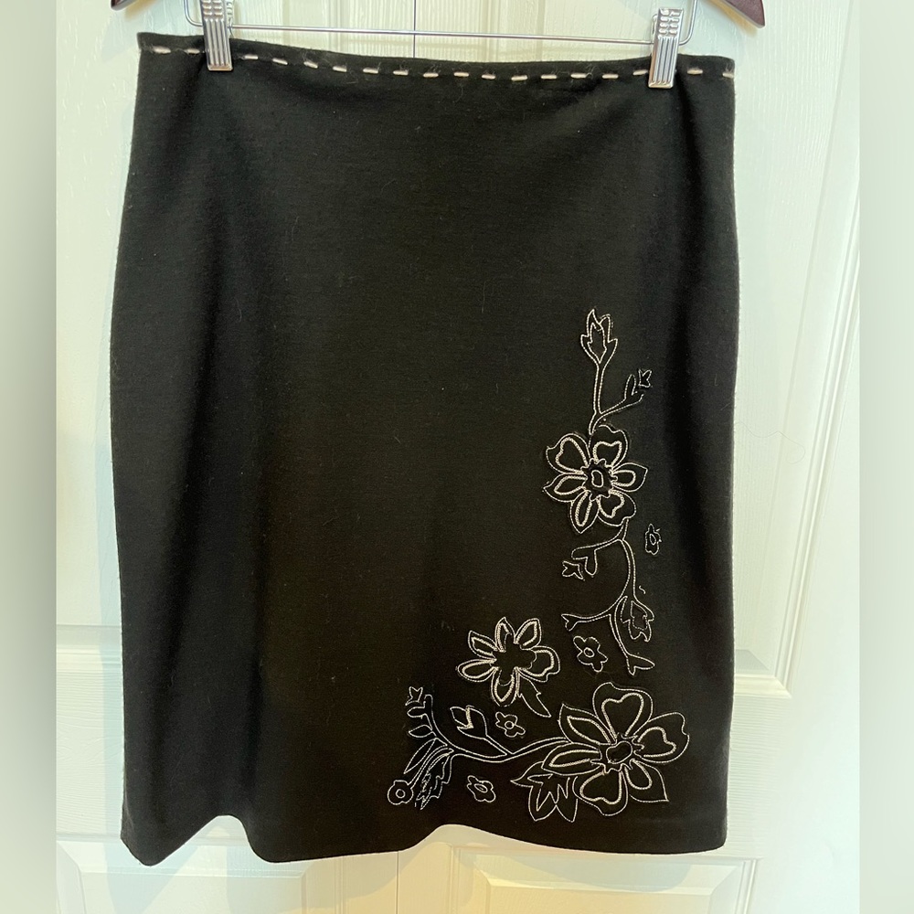 Black Sandra Angelozzi wool blend A-line skirt, Size 40